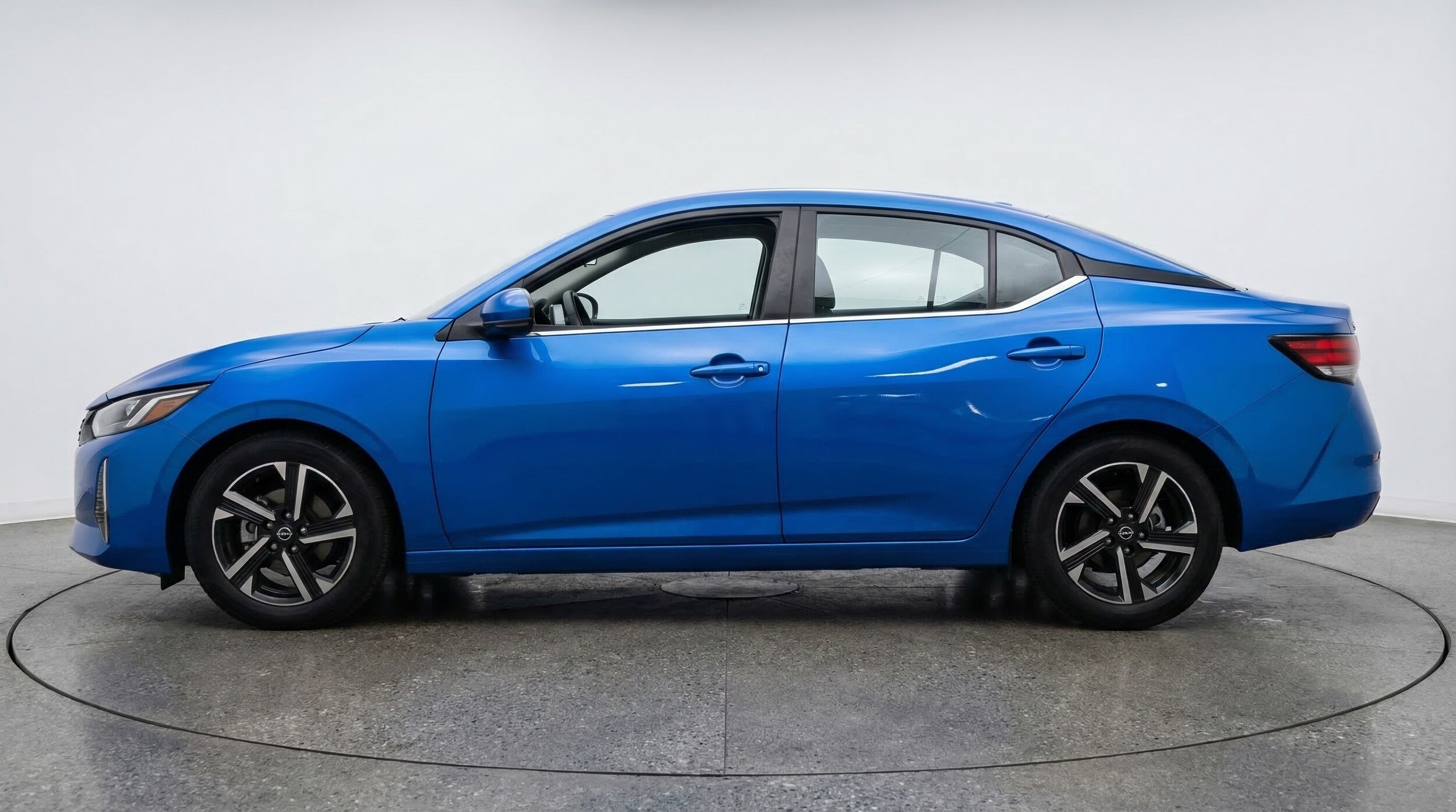 Thumbnail: 2025 Nissan Sentra - 4