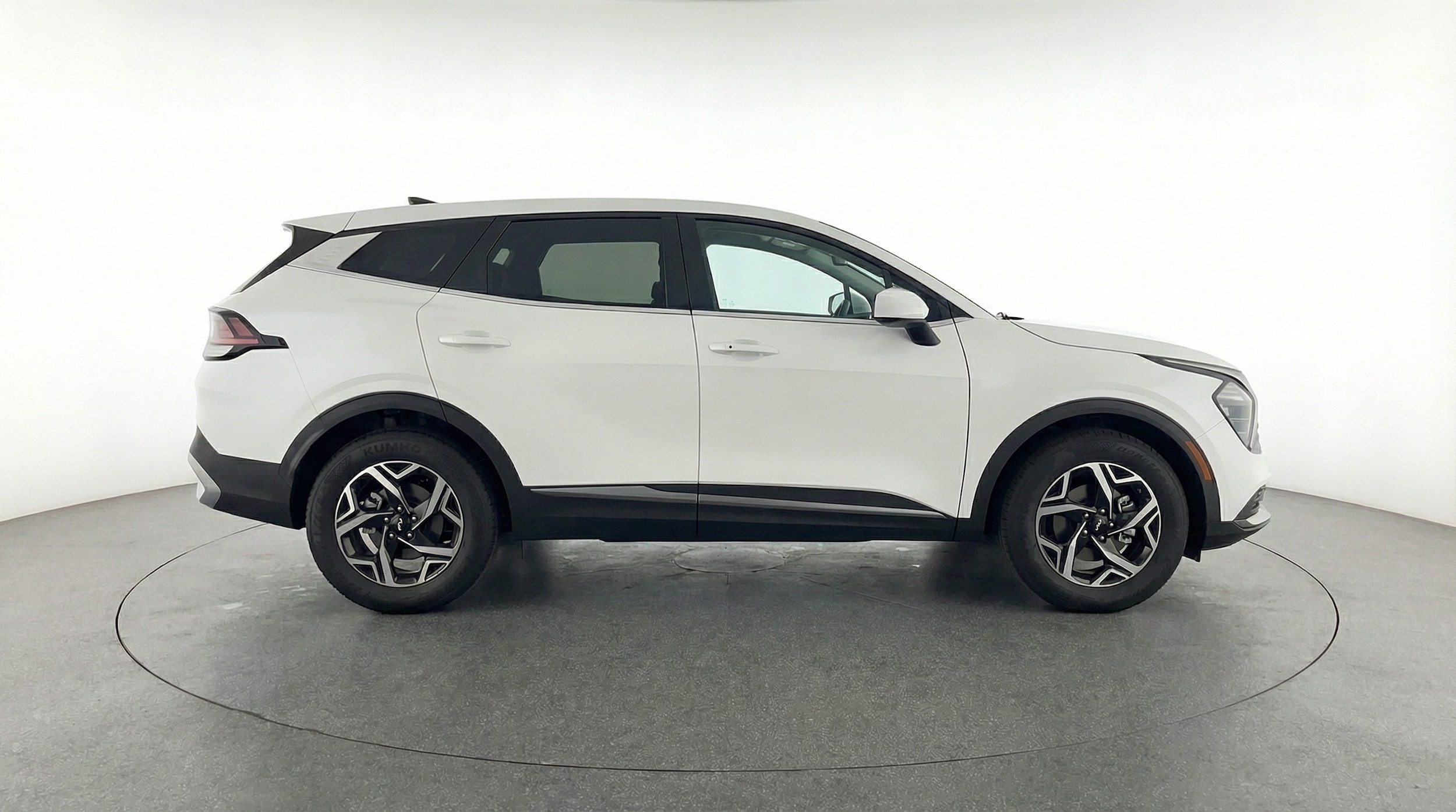 Thumbnail: 2025 Kia Sportage - 8