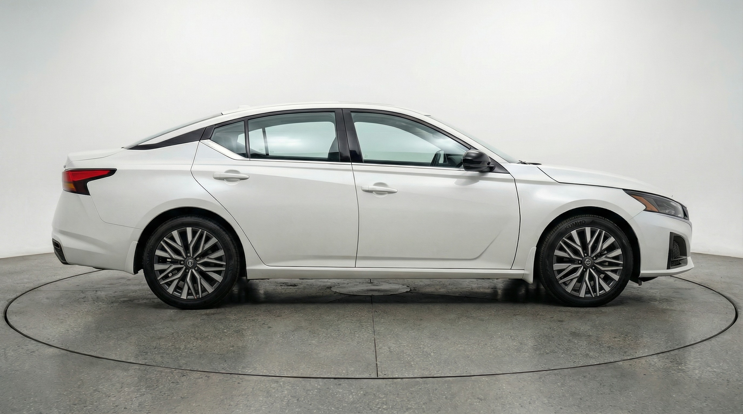 Thumbnail: 2025 Nissan Altima - 8