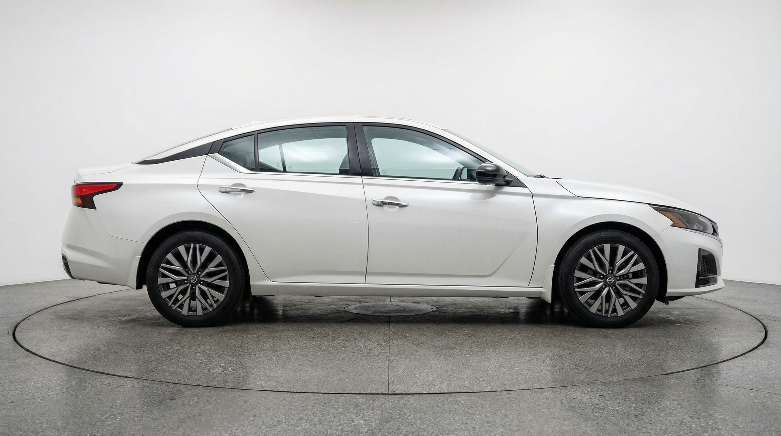 Thumbnail: 2025 Nissan Altima - 8