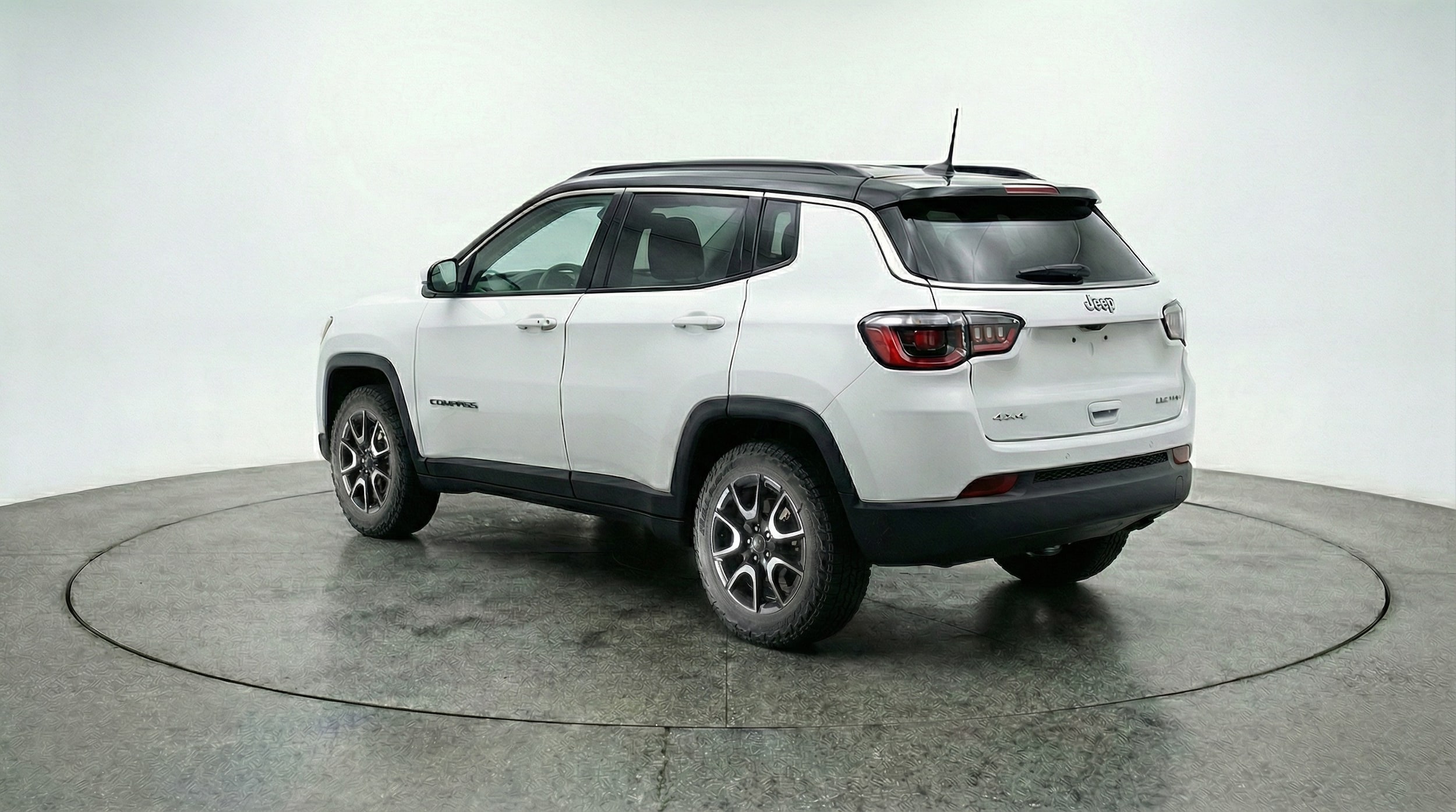 Thumbnail: 2025 Jeep Compass - 5