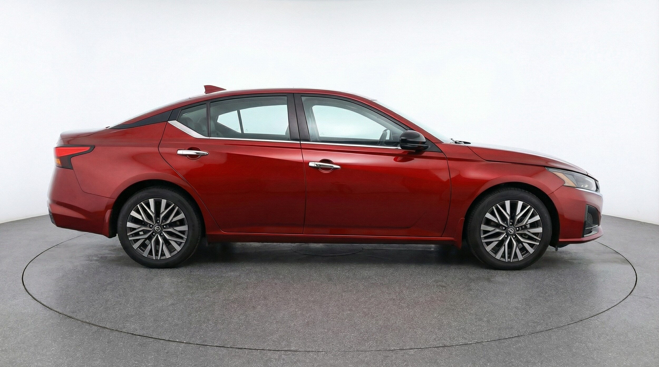 Thumbnail: 2025 Nissan Altima - 8