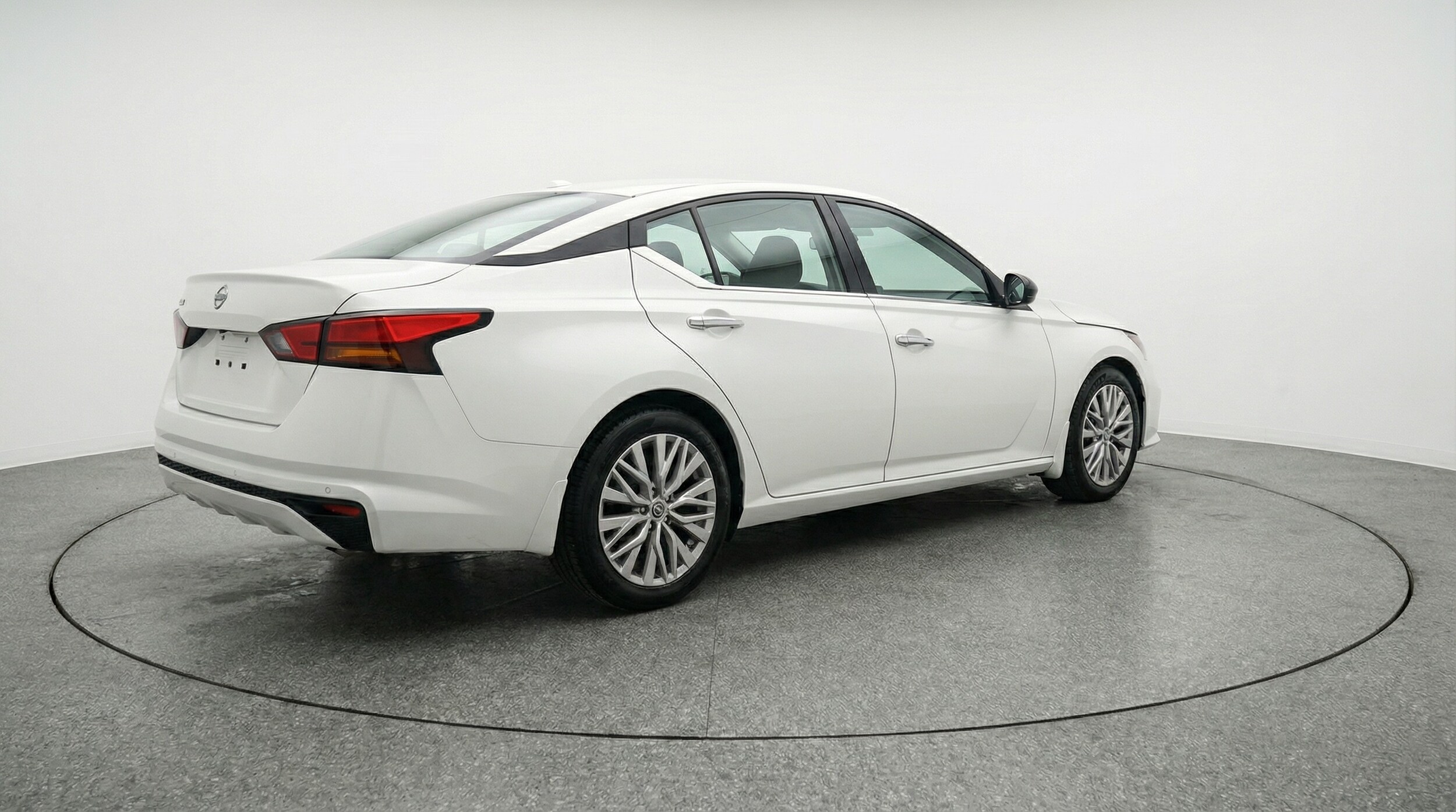 Thumbnail: 2025 Nissan Altima - 7