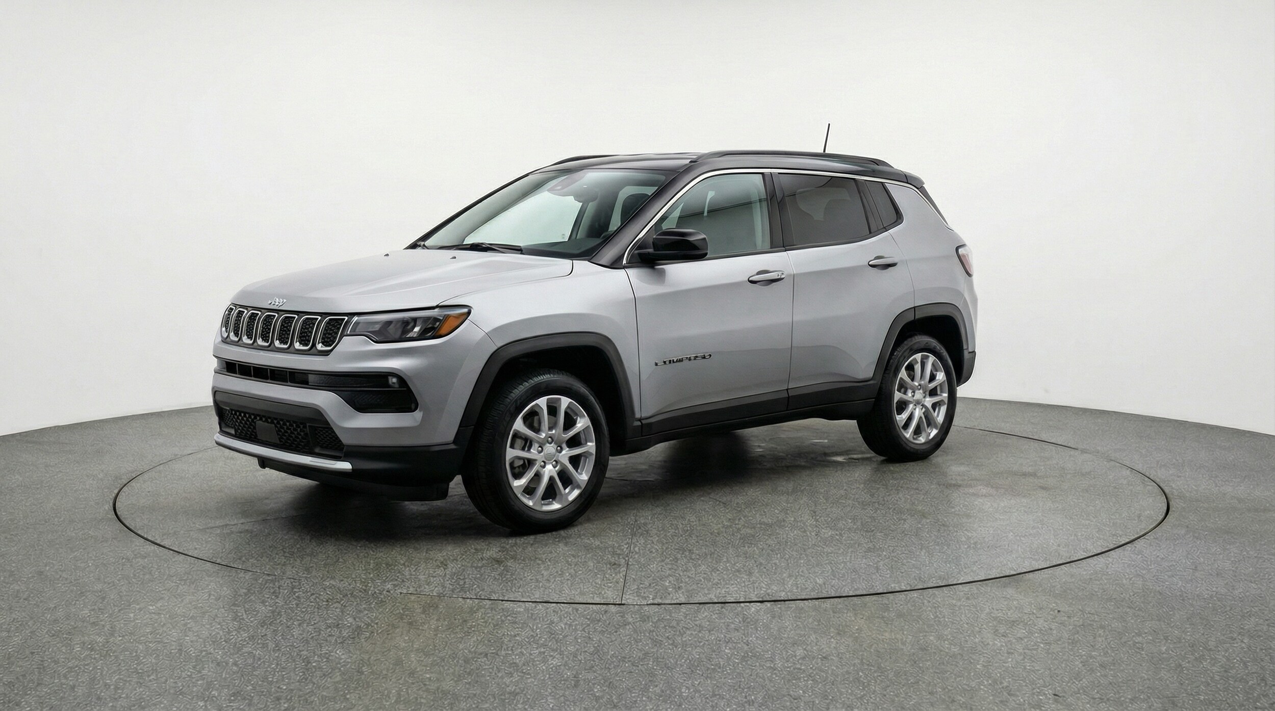 Thumbnail: 2025 Jeep Compass - 3