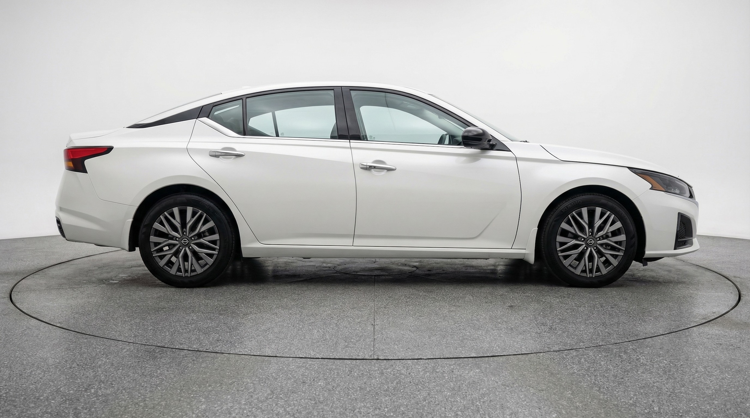 Thumbnail: 2025 Nissan Altima - 8