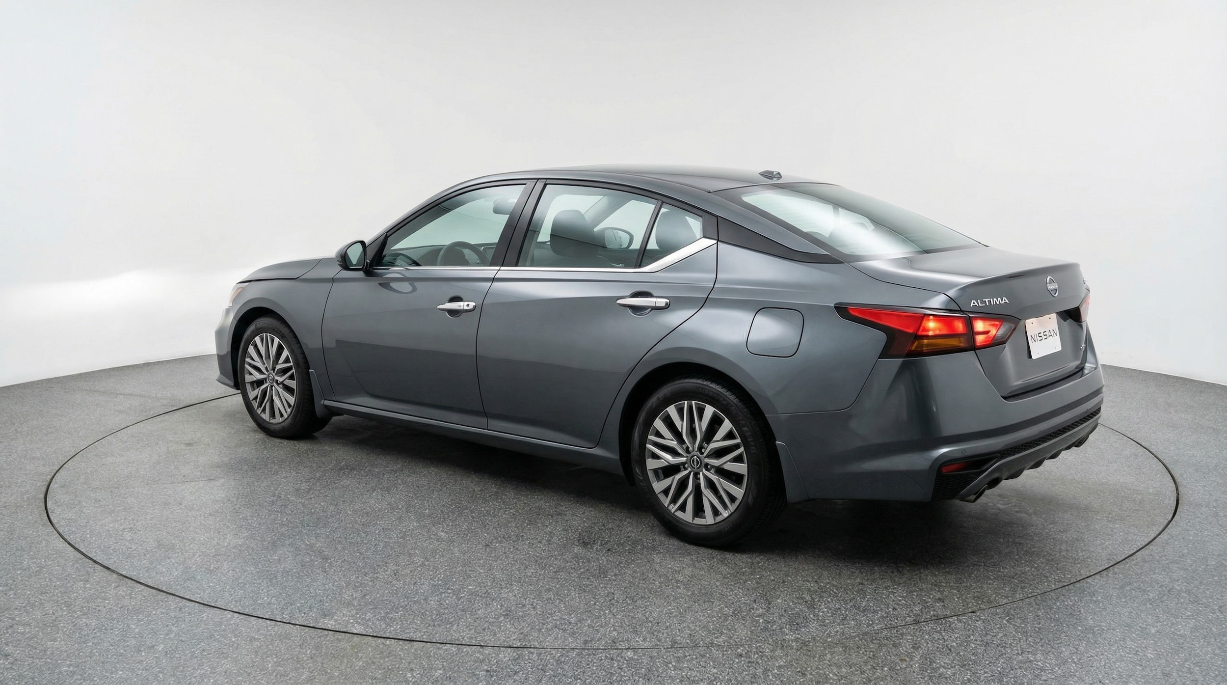 Thumbnail: 2025 Nissan Altima - 5