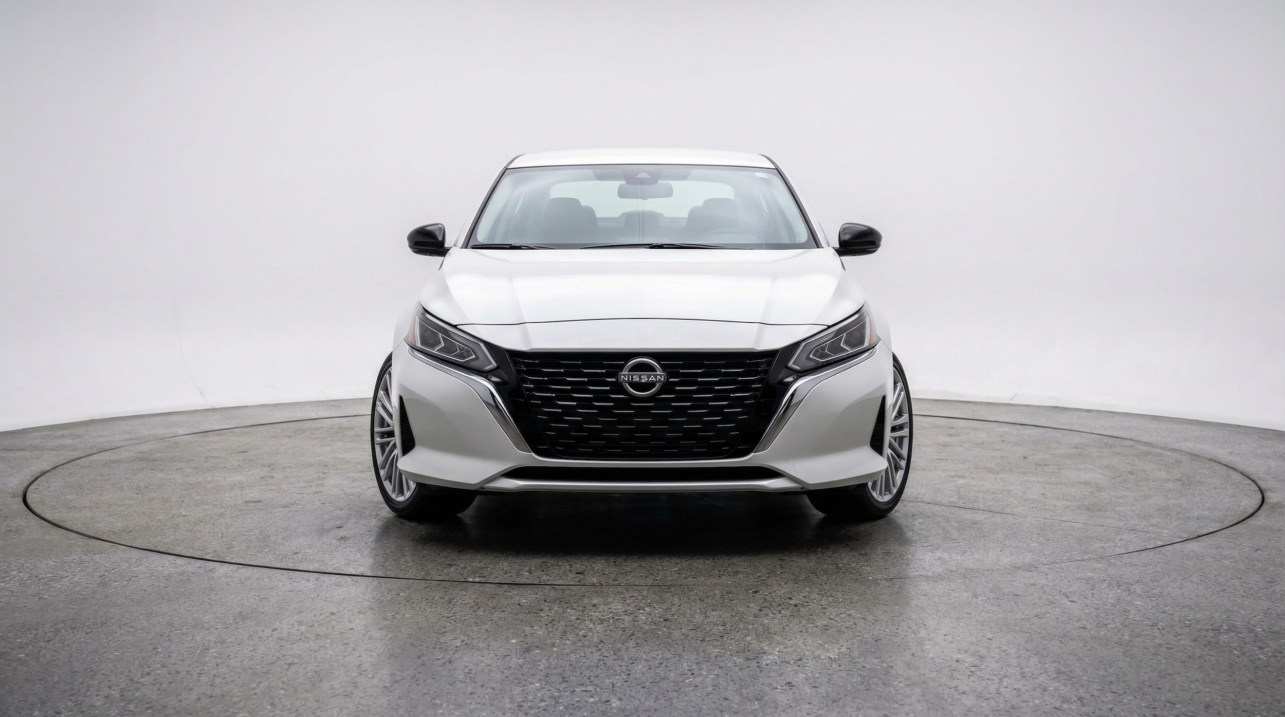 Thumbnail: 2025 Nissan Altima - 2