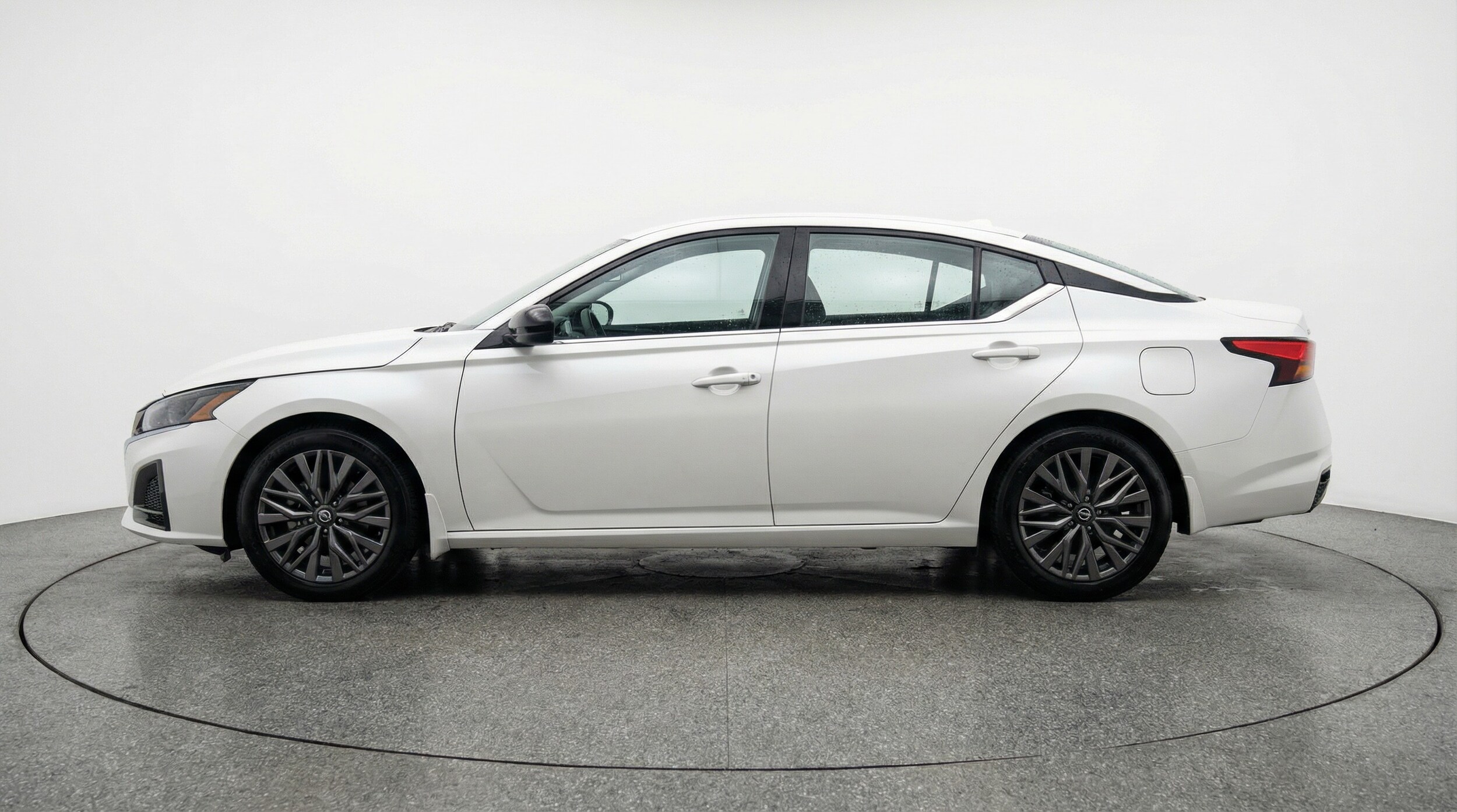 Thumbnail: 2025 Nissan Altima - 4