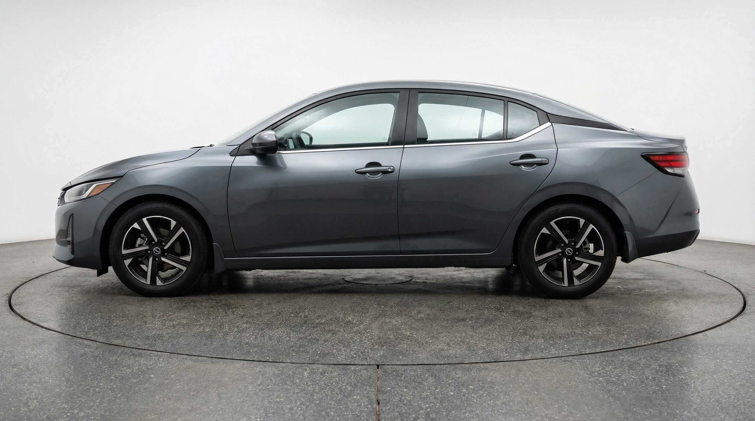 Thumbnail: 2025 Nissan Sentra - 4