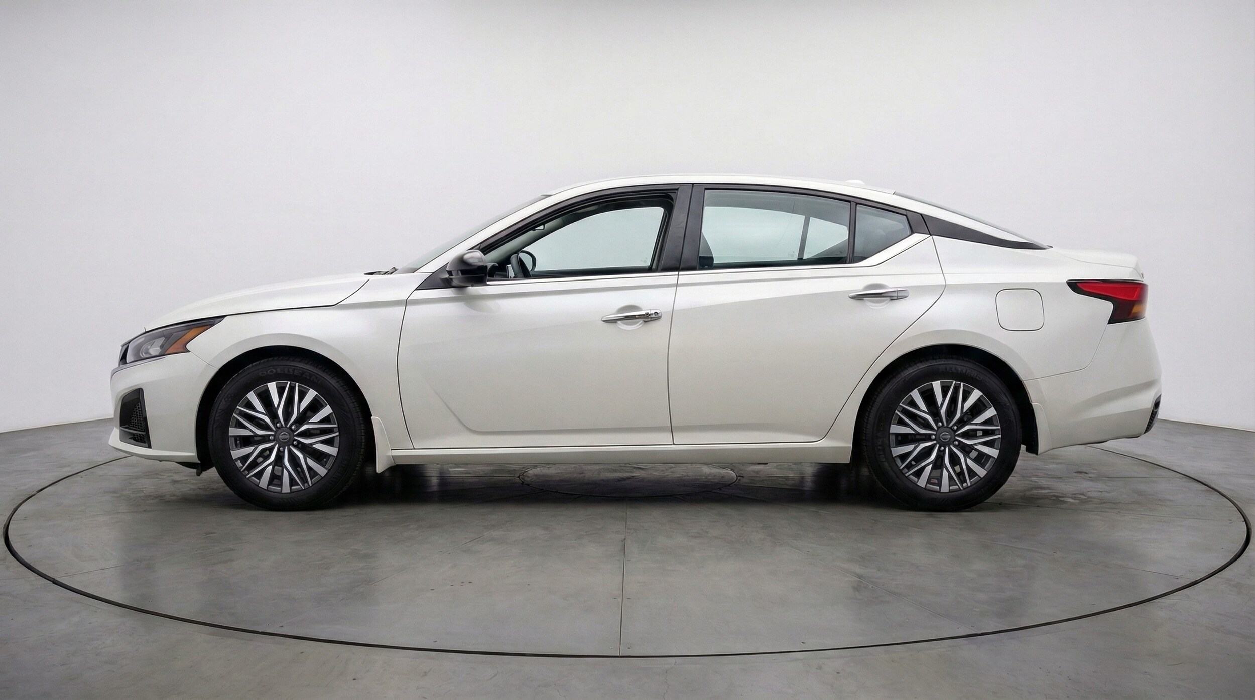 Thumbnail: 2025 Nissan Altima - 4