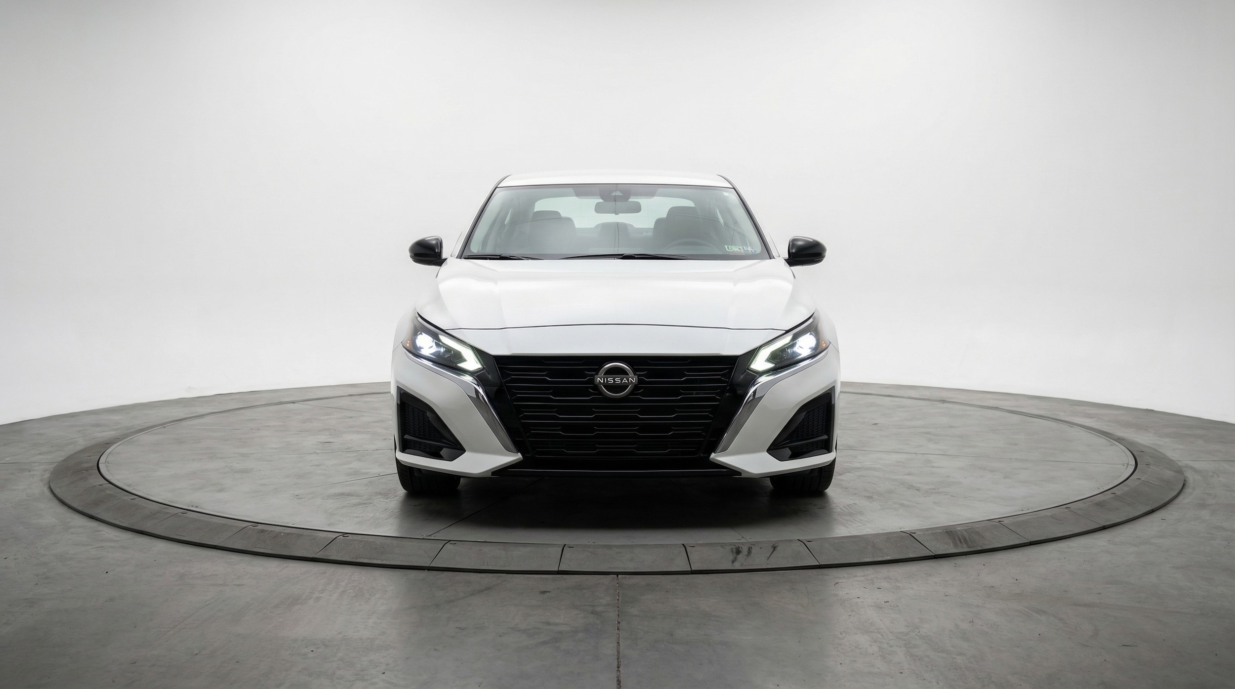 Thumbnail: 2025 Nissan Altima - 2