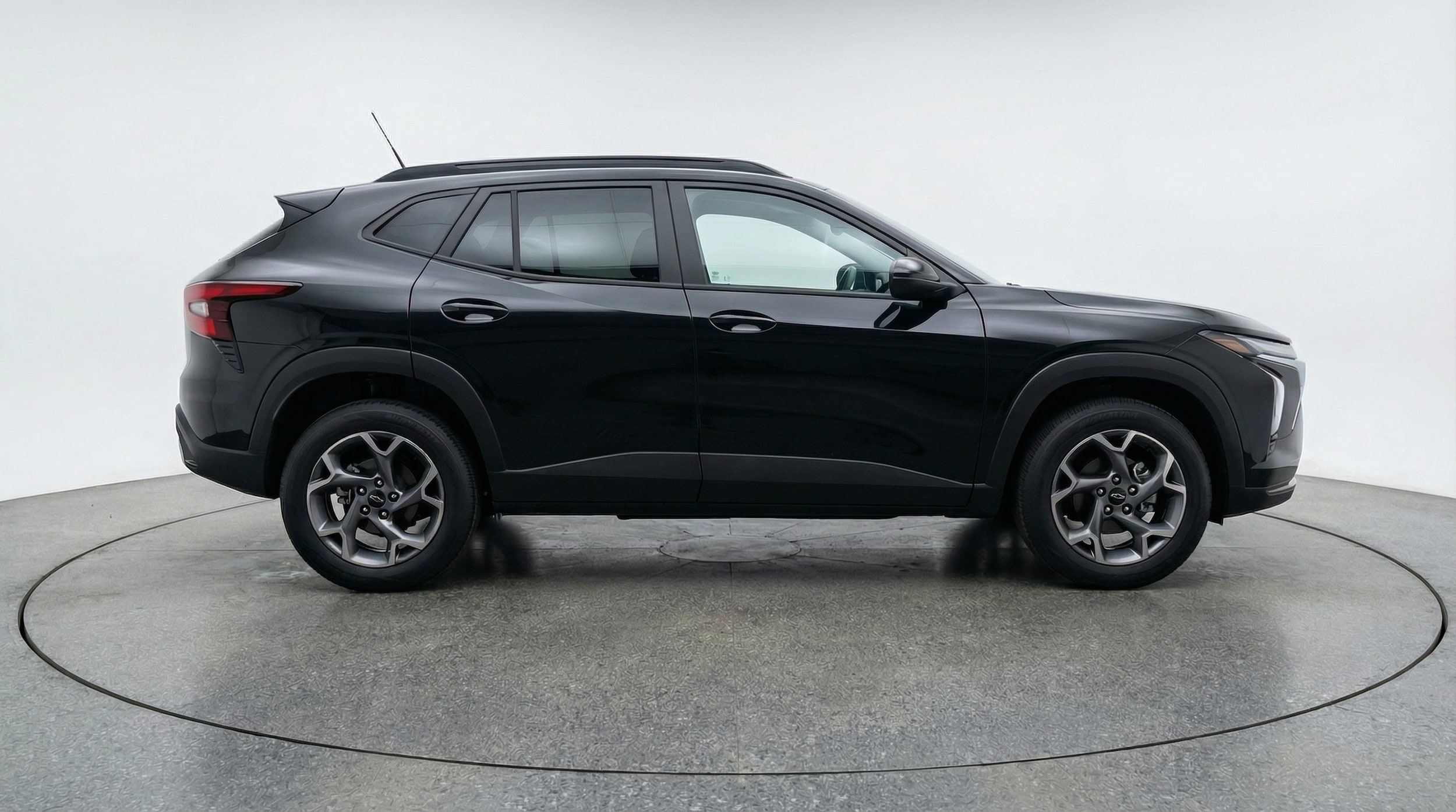 Thumbnail: 2025 Chevrolet Trax - 8