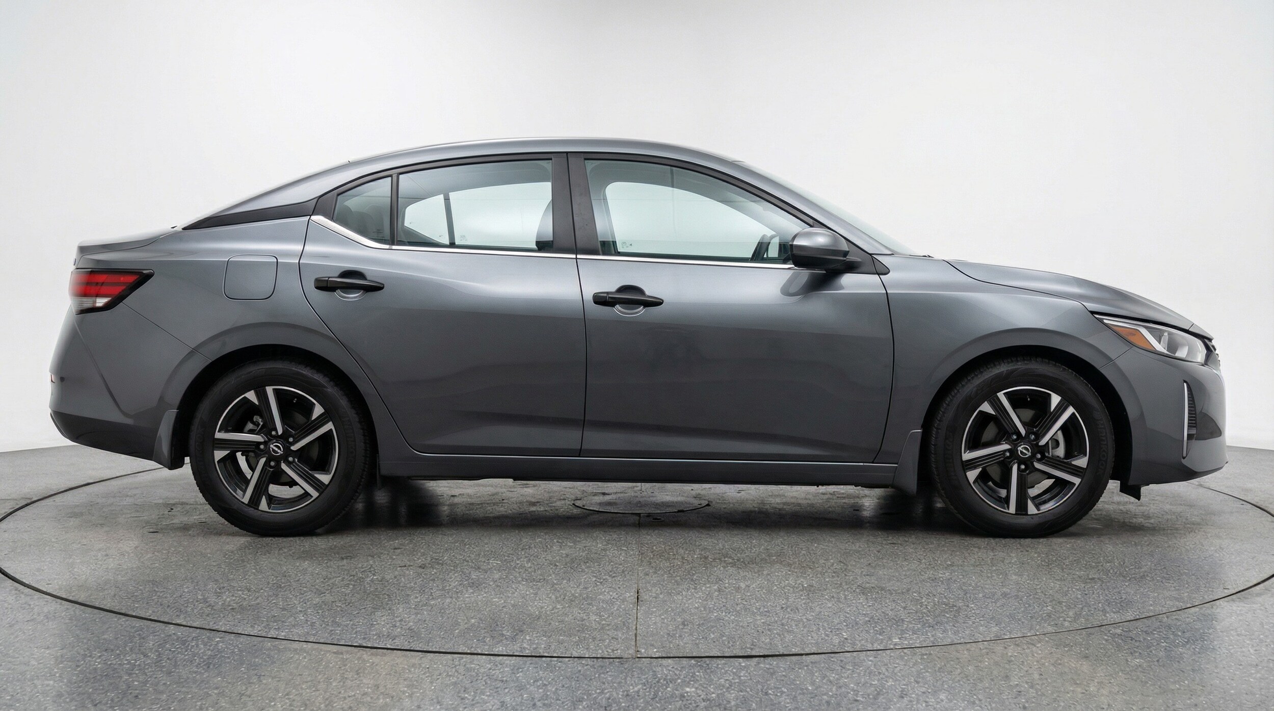 Thumbnail: 2025 Nissan Sentra - 8