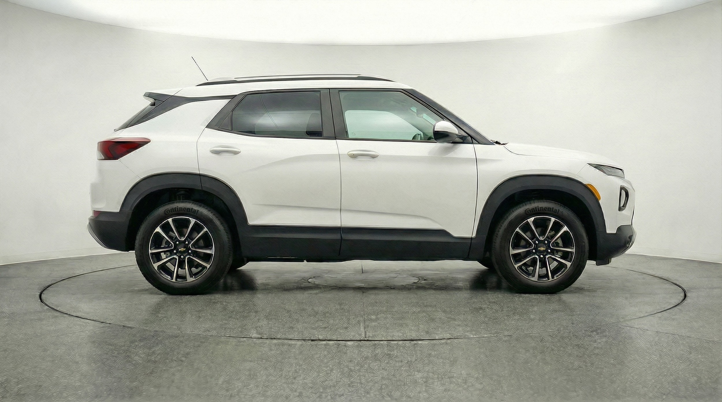 Thumbnail: 2025 Chevrolet TrailBlazer - 8