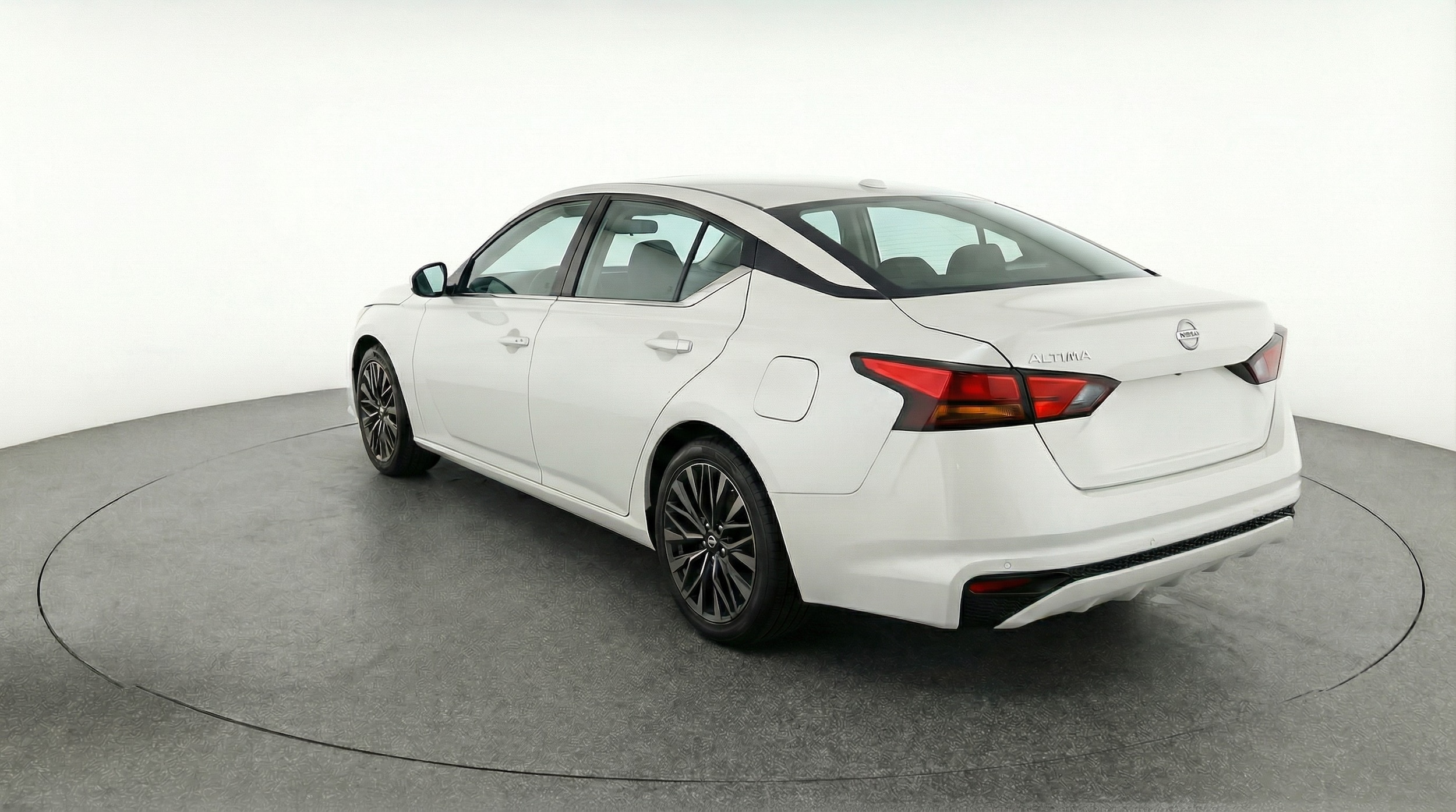 Thumbnail: 2025 Nissan Altima - 5