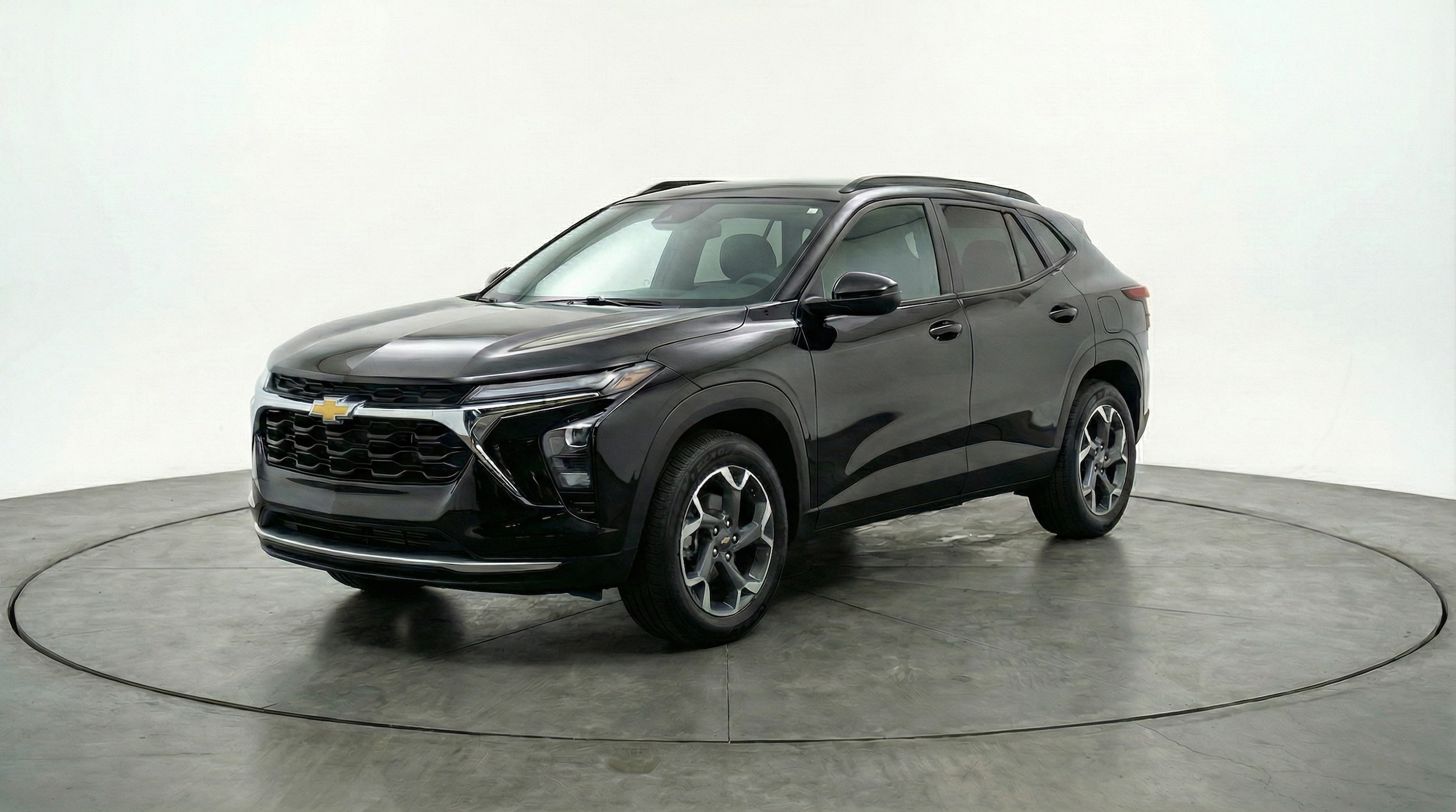 Thumbnail: 2025 Chevrolet Trax - 3