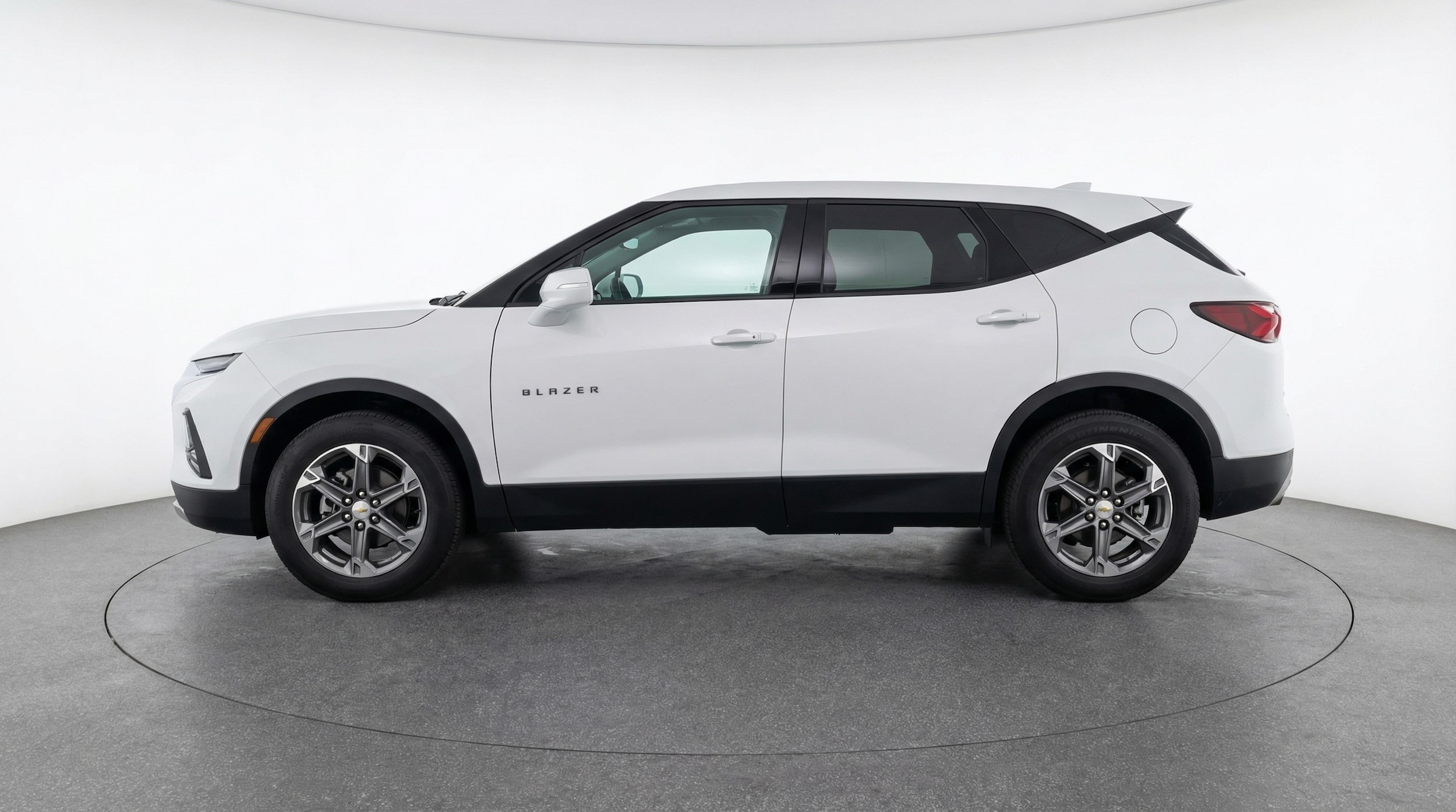 Thumbnail: 2025 Chevrolet Blazer - 4