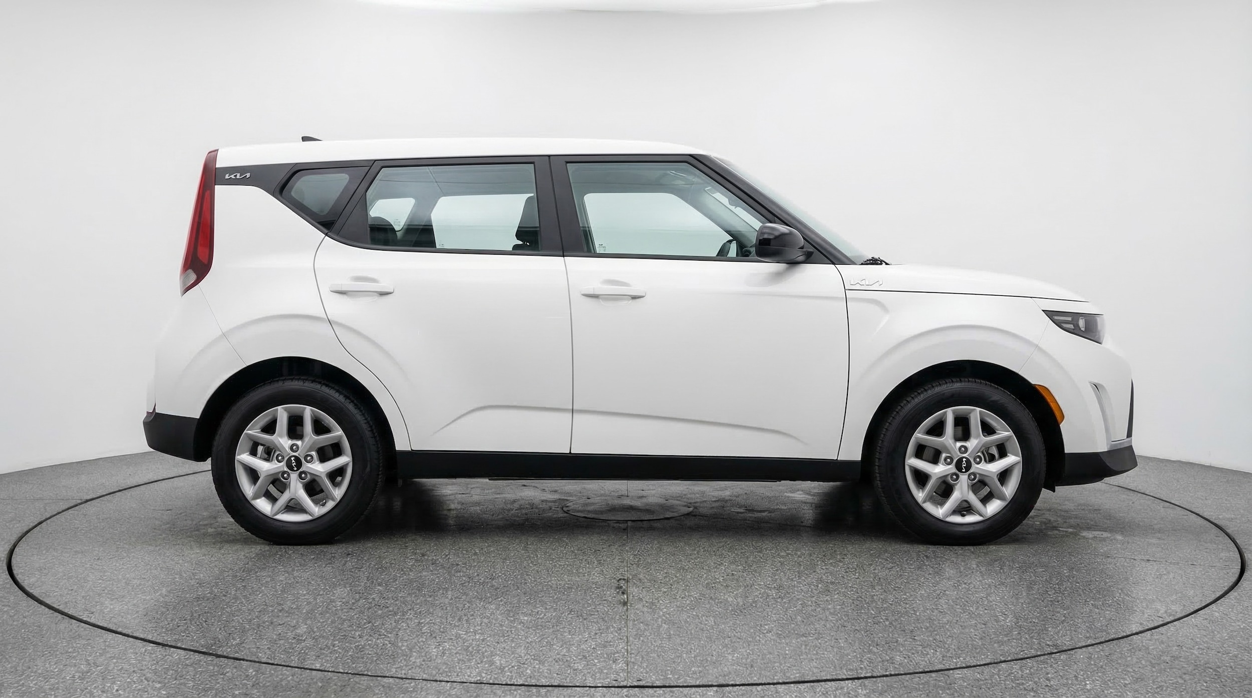 Thumbnail: 2025 Kia Soul - 8