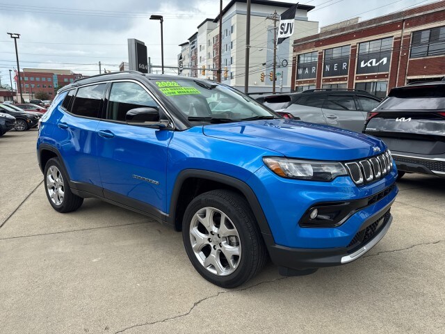 Used 2022 Jeep Compass Limited with VIN 3C4NJDCB5NT133578 for sale in Parkersburg, WV