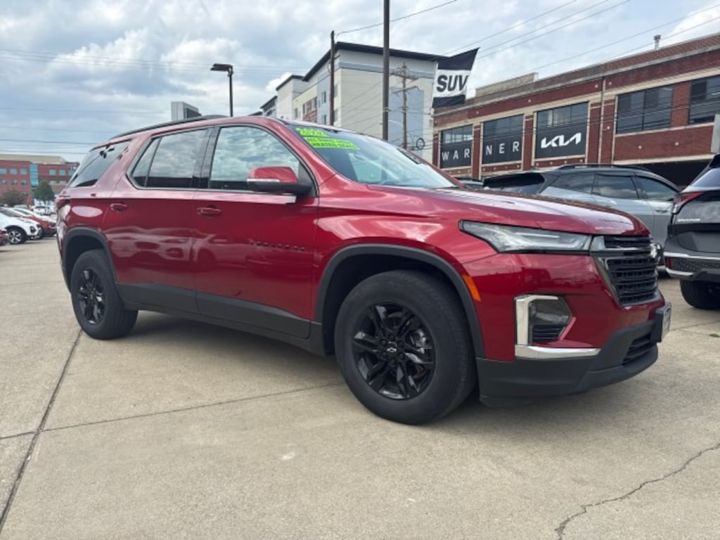 Used 2022 Chevrolet Traverse LT Cloth w/1LT SUV
