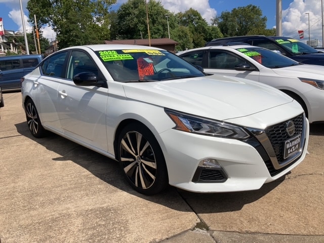 Used 2022 Nissan Altima SR with VIN 1N4BL4CV5NN381357 for sale in Parkersburg, WV