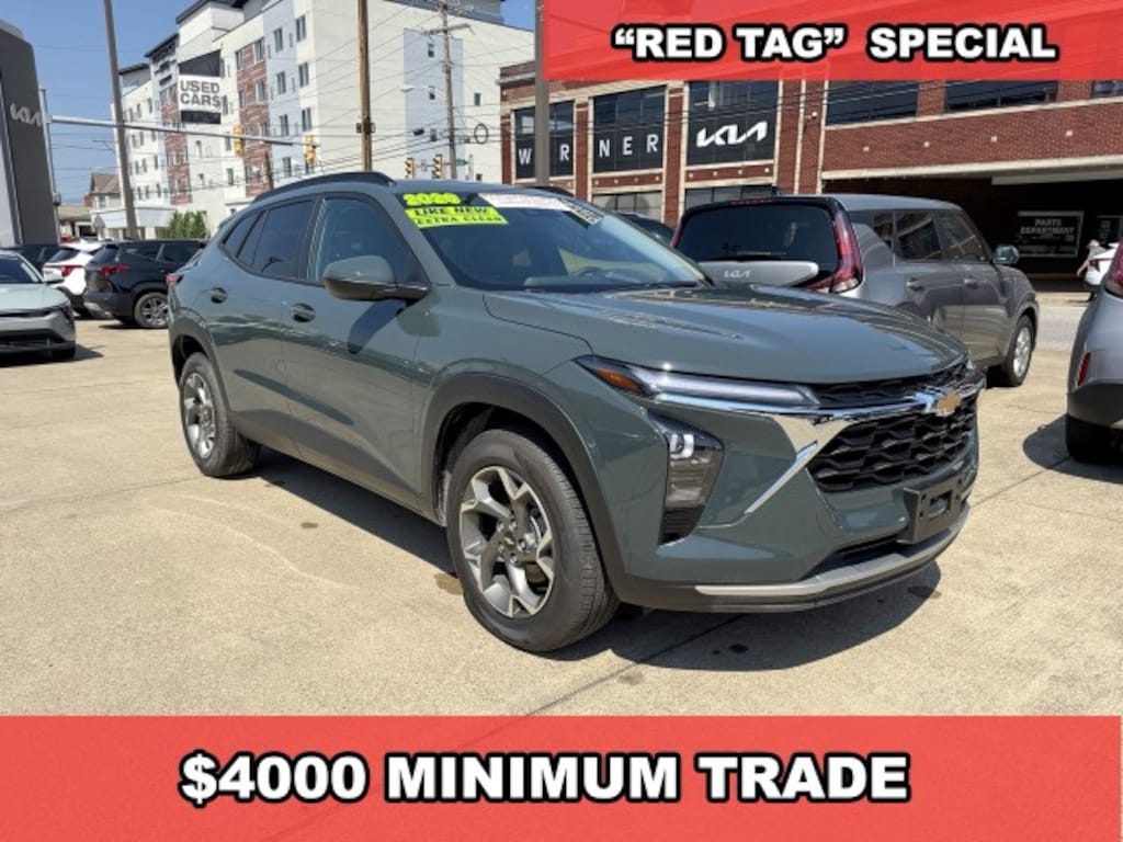 Used 2026 Chevrolet Trax LT SUV