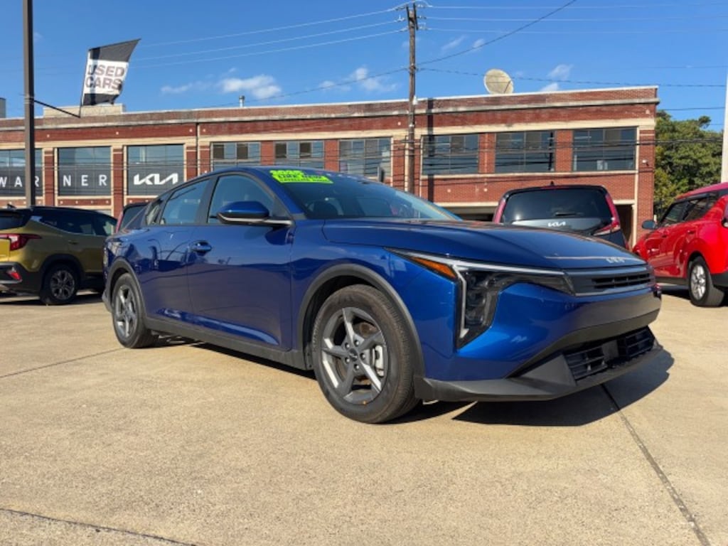 Certified 2025 Kia K4 LXS Sedan