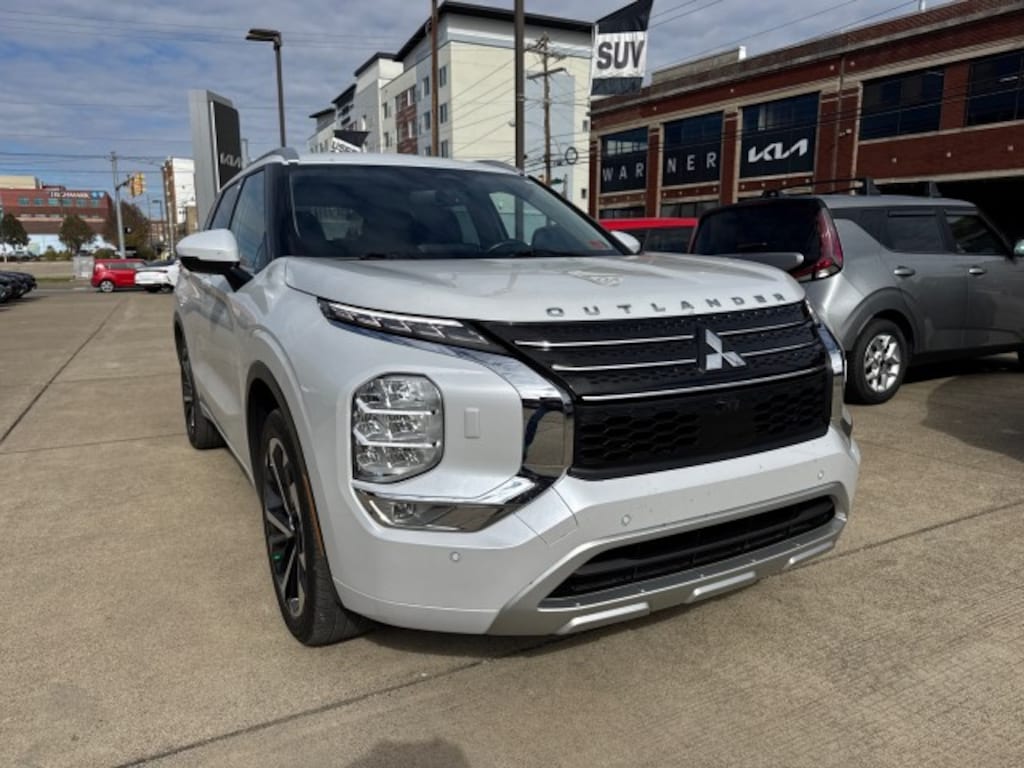 Used 2022 Mitsubishi Outlander SEL CUV