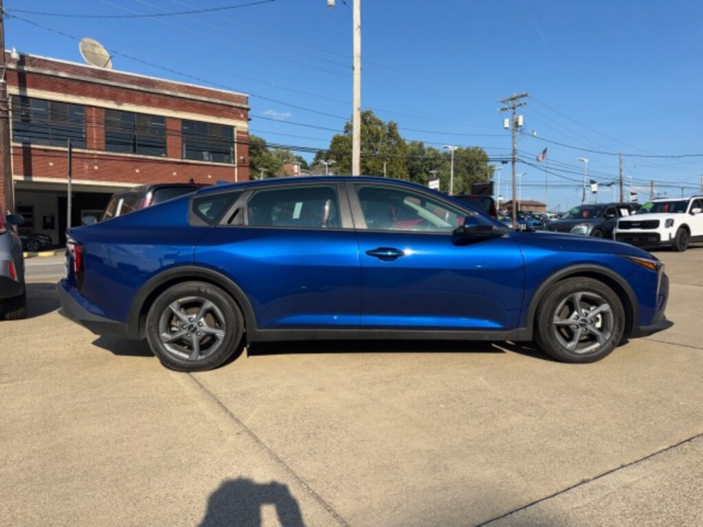 Certified 2025 Kia K4 LXS Sedan