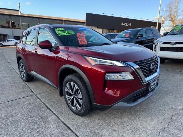 Used 2022 Nissan Rogue SV with VIN 5N1BT3BB6NC711333 for sale in Parkersburg, WV