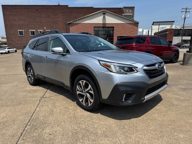 Used 2022 Subaru Outback Limited with VIN 4S4BTANC7N3119531 for sale in Parkersburg, WV