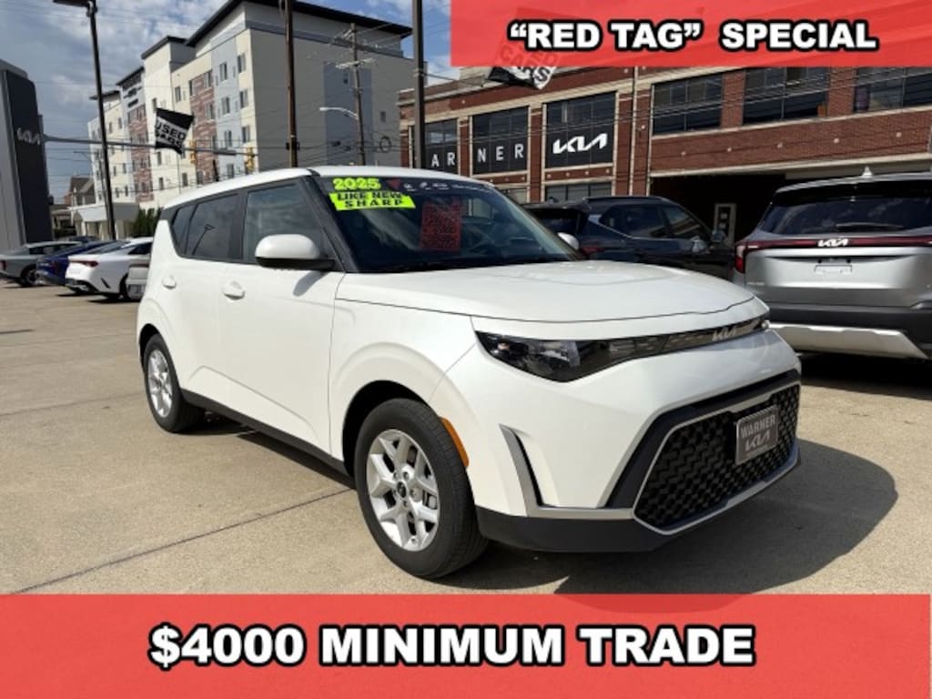 Used 2025 Kia Soul LX Hatchback