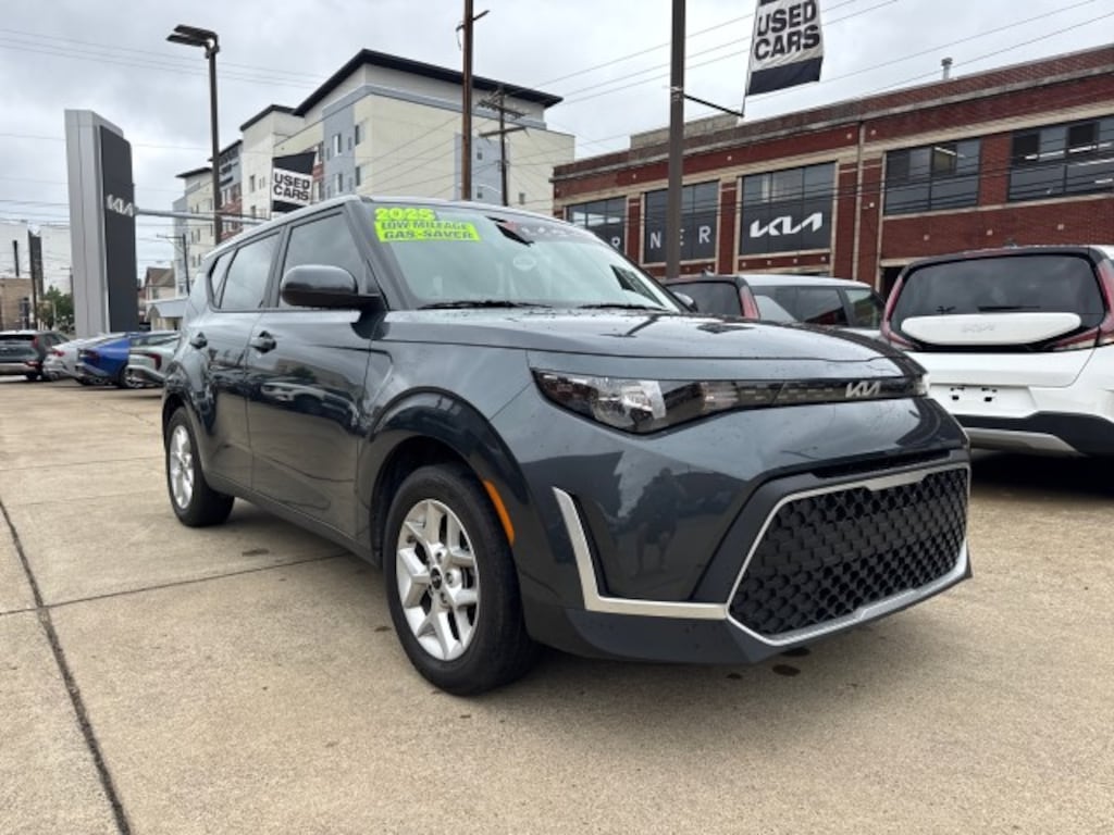 Certified 2025 Kia Soul LX Hatchback