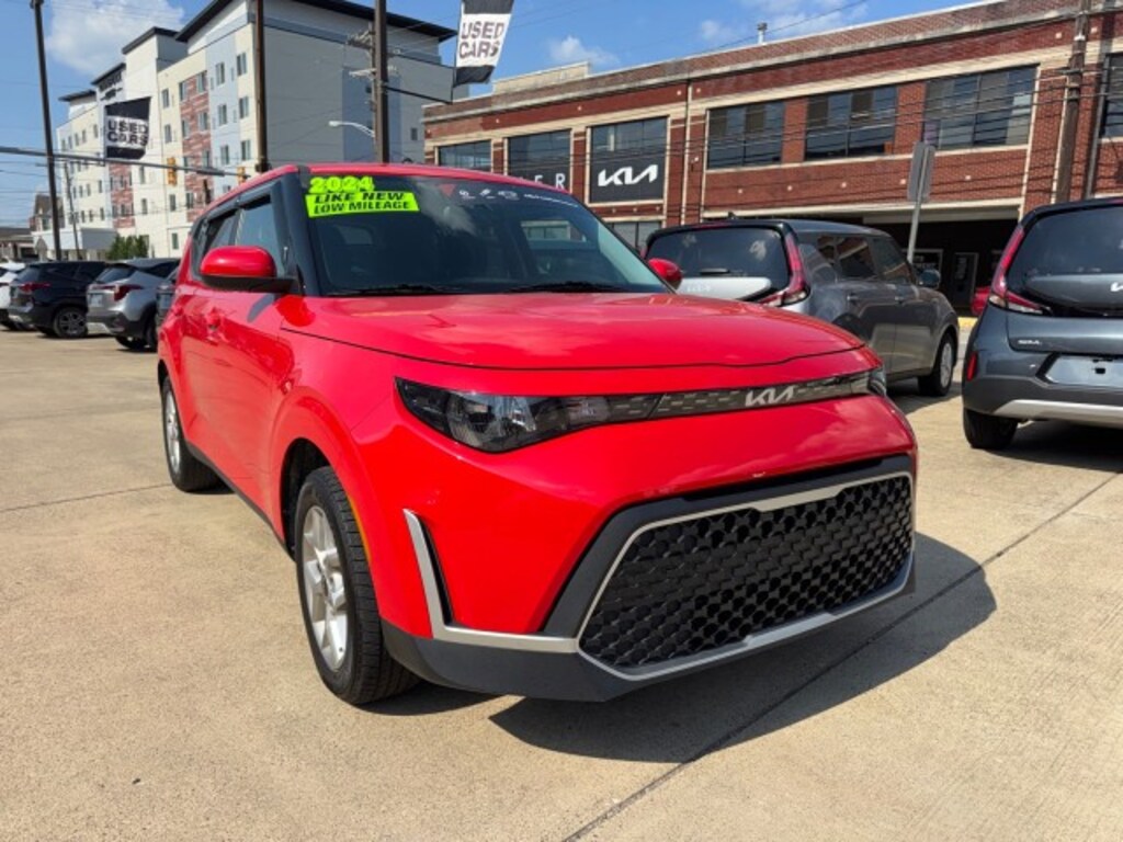 Certified 2024 Kia Soul LX Hatchback
