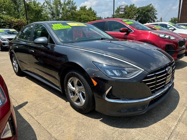 Used 2021 Hyundai Sonata SE with VIN 5NPEG4JA8MH125109 for sale in Parkersburg, WV