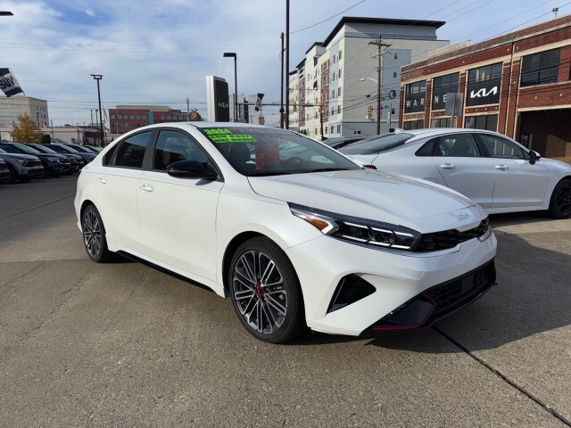 2024 Kia Forte GT photo 2