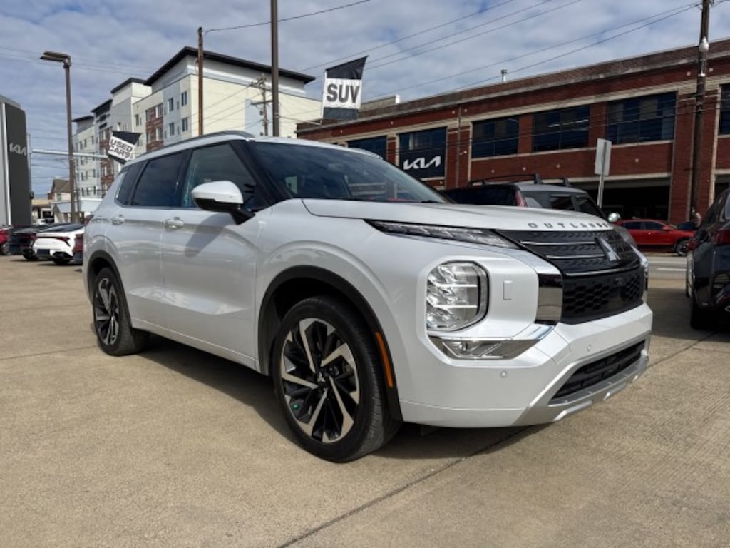 Used 2022 Mitsubishi Outlander SEL CUV