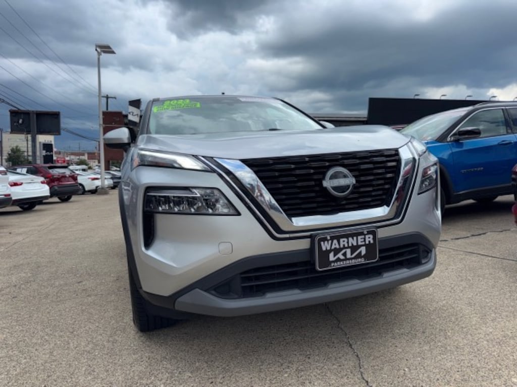 Used 2023 Nissan Rogue SV SUV