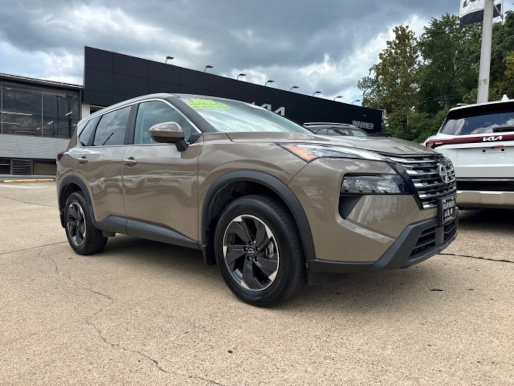 Used 2025 Nissan Rogue SV SUV