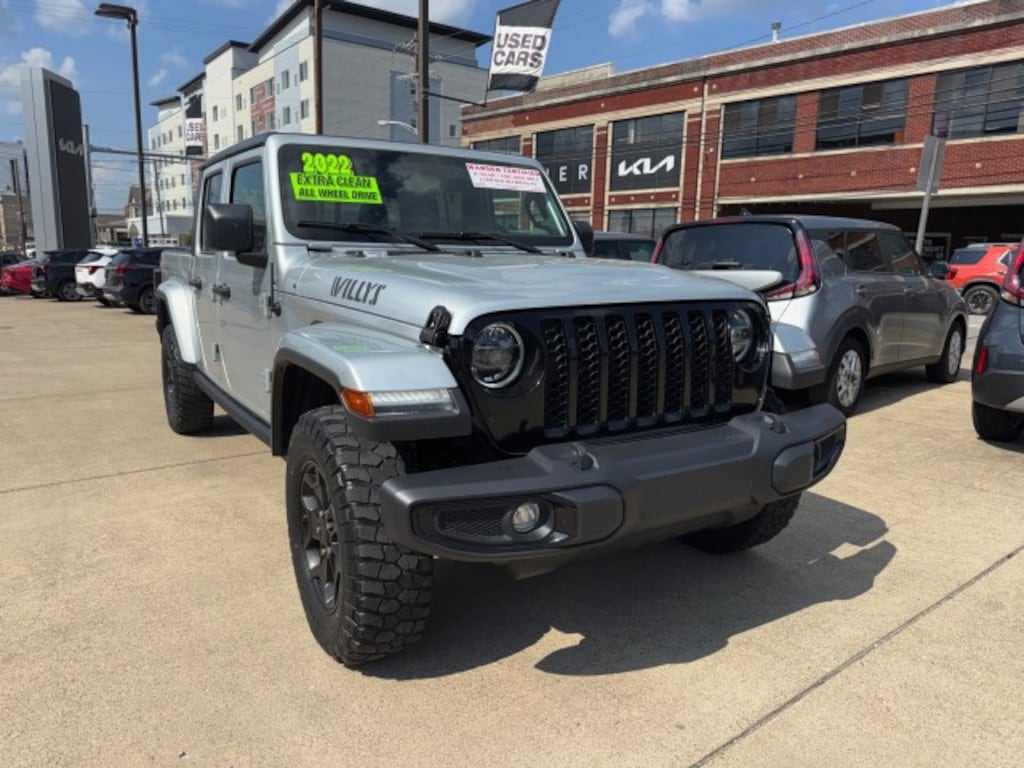 Used 2022 Jeep Gladiator Sport Truck Crew Cab