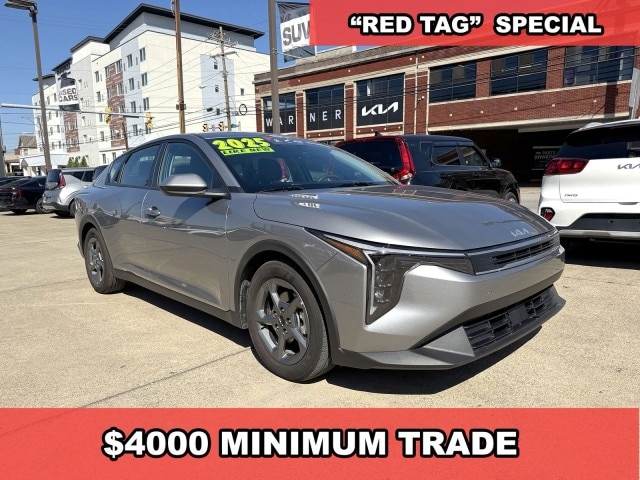2025 Kia K4 LXS
