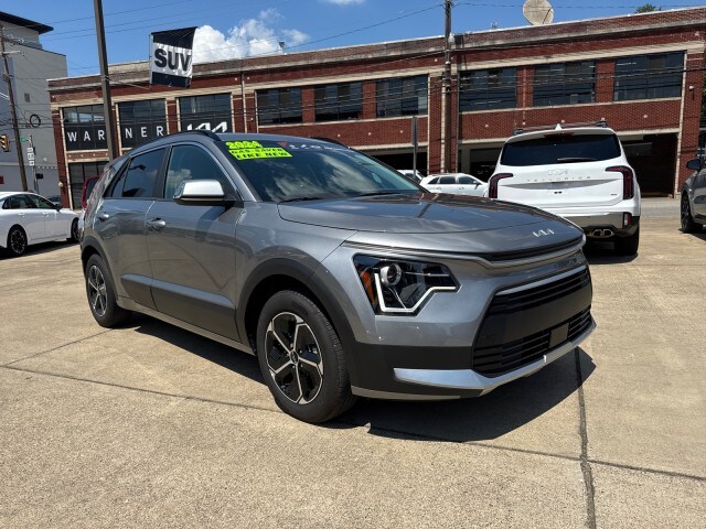 2024 Kia Niro EX photo 2