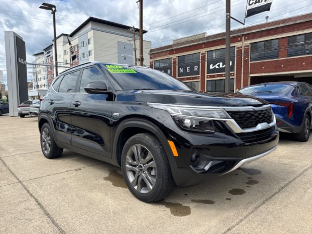 Used 2023 Kia Seltos S SUV