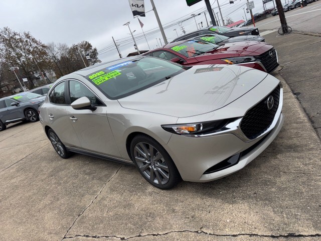 2025 Mazda Mazda3 Sedan 2.5 s Preferred photo 4