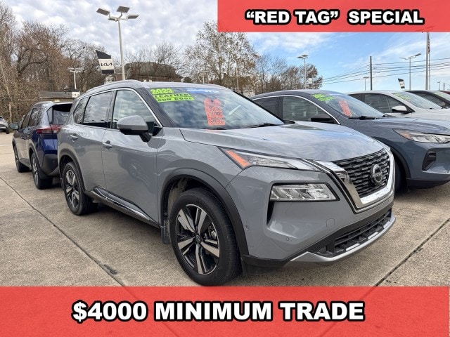 2023 Nissan Rogue SL's photo