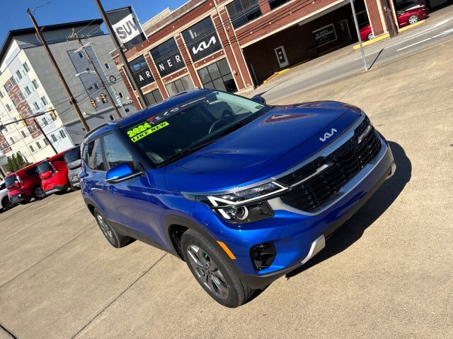 2024 Kia Seltos S photo 4