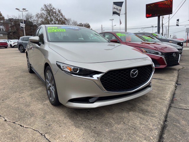 2025 Mazda Mazda3 Sedan 2.5 s Preferred photo 3