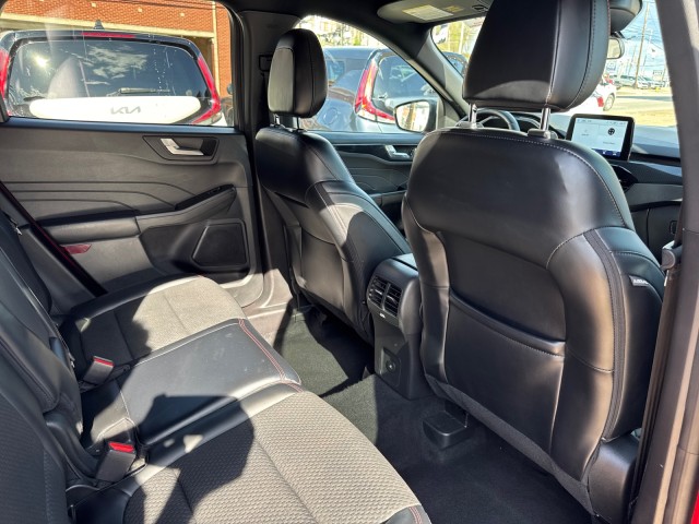2023 Ford Escape ST-Line - Photo 12