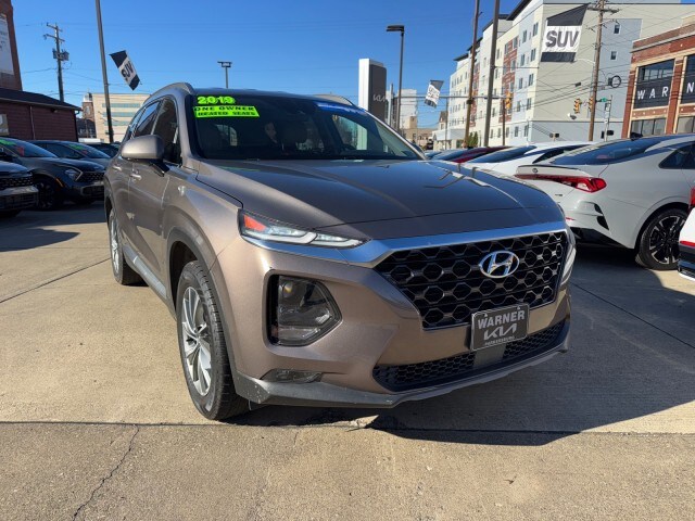2019 Hyundai Santa Fe SEL Plus photo 3