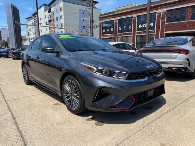 2024 Kia Forte GT-Line AT's photo